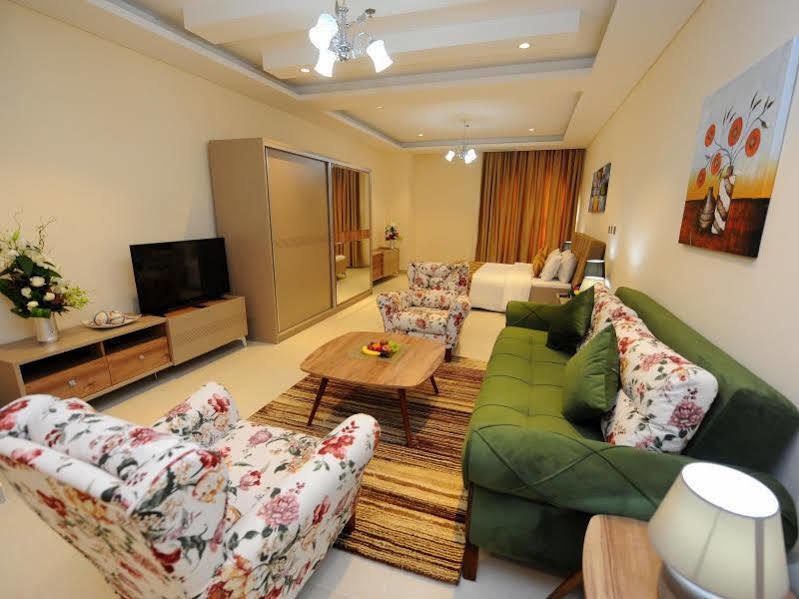 Al Mansour Park Inn Hotel&Apartment Doha Exterior photo